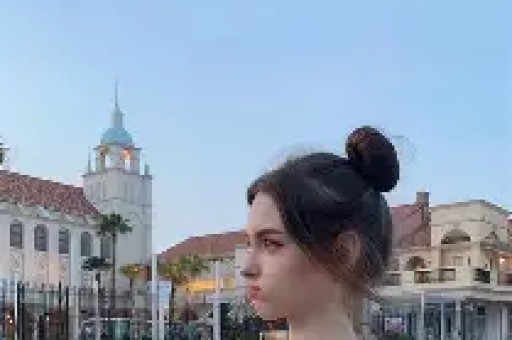 香港知名男星自曝参与“多人运动”同时交往仨女友享齐人之福