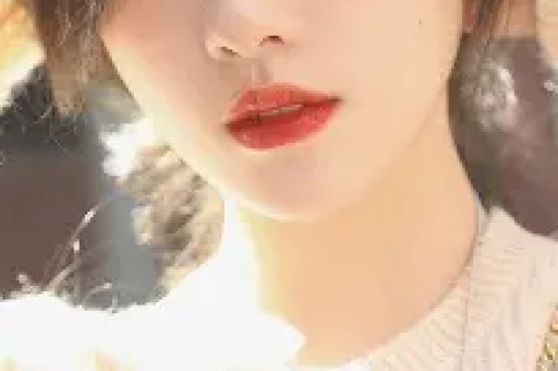 莫氏鸡煲老板为抗拒走红“自黑”食材为冰冻鸡现场食客不信：我亲眼看到他们抓鸡拔毛