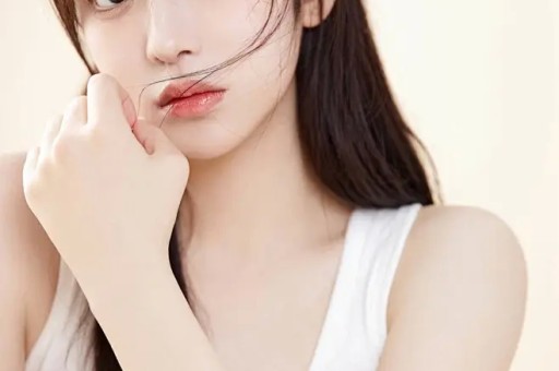 百万粉丝网红爆料艺人约炮!华晨宇冲热搜第一